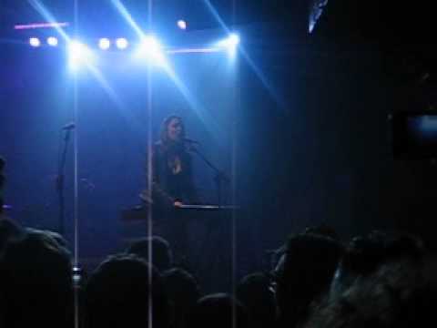 Halestorm - Break In Live (Magazzini generali, 28-04-2014) - YouTube
