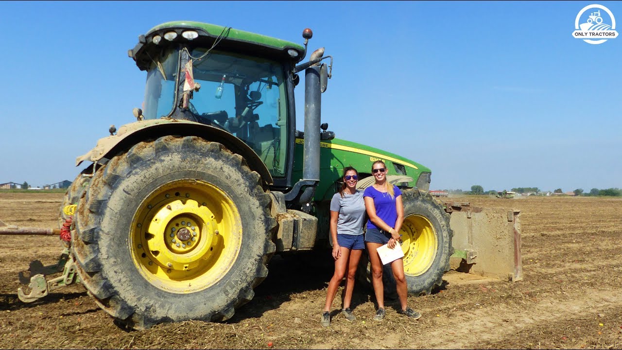 TWO GIRLS FOR TWO TRACTORS | Tomato Harvest Guaresi | 4K