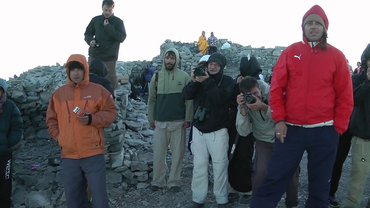 ΒΛΕΠΟΝΤΑΣ ΤΗΝ ΚΡΗΤΗ ΑΠΟ ΤΟΝ ΤΑΥΓΕΤΟ.