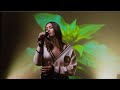 Jasmine Thompson & Zedd – Funny (Stripped) [Live]