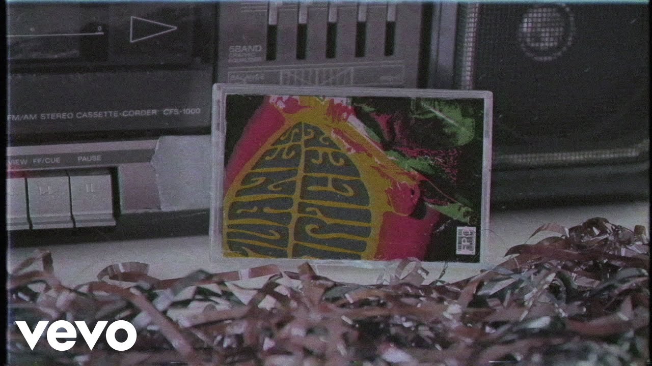 Juanes - Y Nos Dieron Las Diez (Visualizer)