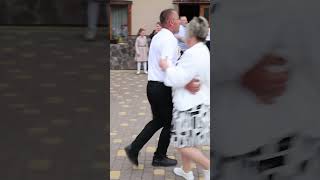 Коломийка на бойківському весіллі