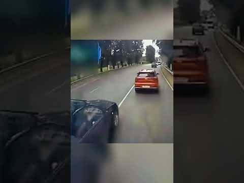 Дедуля еще и доказать правоту хотел👍😁