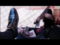 S2E94 Robot man clean black shoes #mexico/hombre robot limp zapatos negros #mx #ASMR #shoeshine