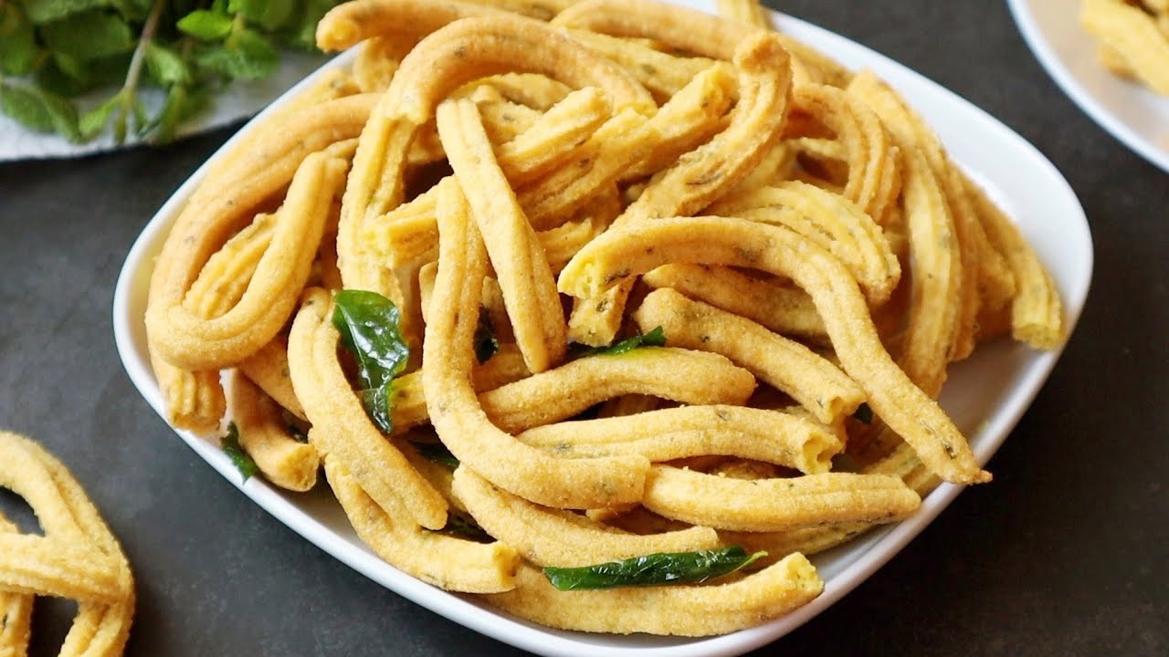 గుజరాతి గాటి ని ఇలాచేసుకుంటే బయట కోనట్లే పర్ఫెక్ట్ గా వస్తాయ్😋Kastha Gathiya Recipe | Namkeen | Gati