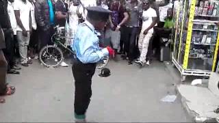 Azonto Dance With Akexi Bees U Go Dance