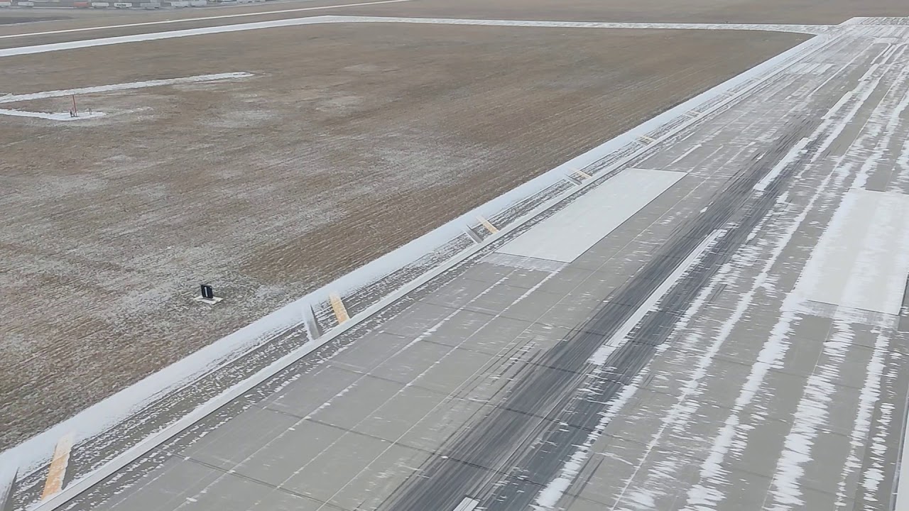 landing at Dayton Ohio airport American Airlines YouTube