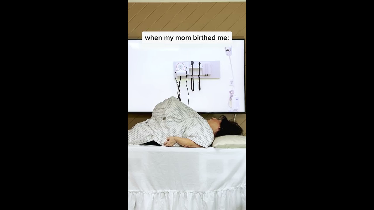 When My Dwarf Mom Birthed Me 