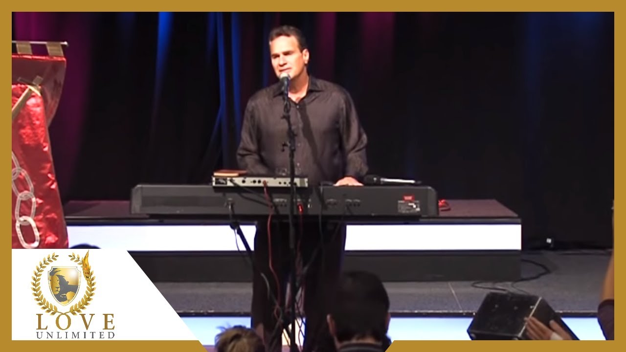 Alleluia - Terry MacAlmon (2010) Chords - Chordify