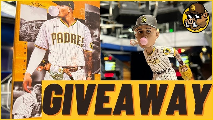 Padres switch Tatis bobblehead giveaway to Soto shirt night