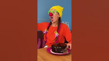 Did She Steal My Cake When I Was Playing With #WOW Cube?? 🤨👿