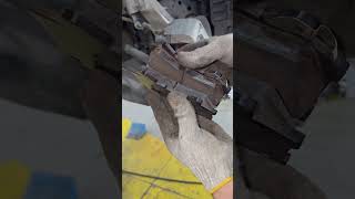 Toyota land cruiser front brake service complete guide #brakesystem #automotive
