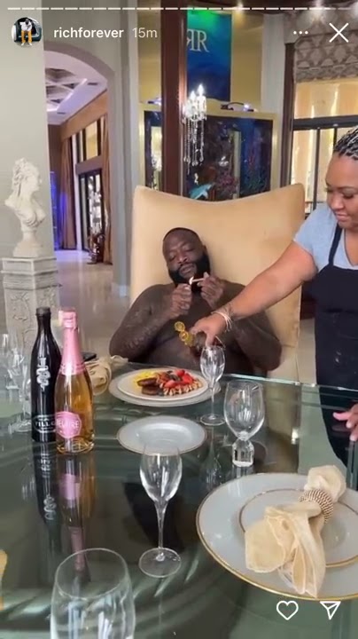 Rick Ross showing off his breakfast #shorts