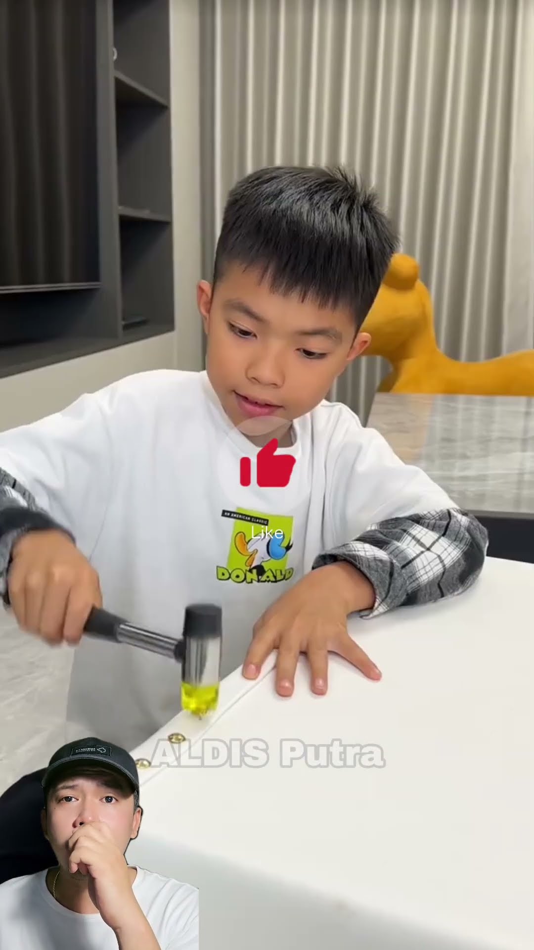 JIEJIE DAN YINGYING RENOVASI LRMARI PETI MILIK NENEK ? #shorts #dubbing #funny