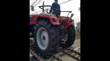 Unloading Of Japanese Technology Expert Solis-Yanmar Tractor
