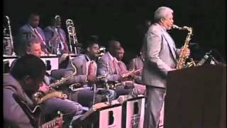 Count Basie Orchestra 1996 "Here's That Rainy Day" chords