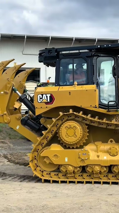 What size Cat® Dozer? 🤔