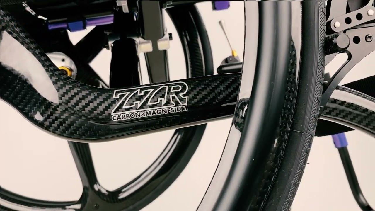 カーボン製流線型レーサー車椅子 02GEN - デザイン | ヤマハ発動機株式会社