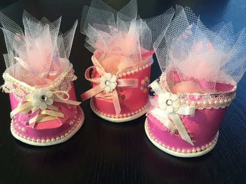 baby shoe favors