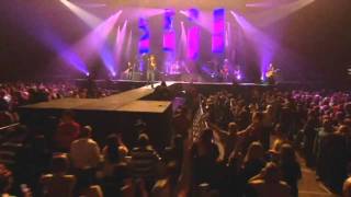 Video thumbnail of "Enrique Iglesias - Rhythm Divine (Live HD)"