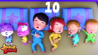 Десять в постели песня + Русский потешки для детей - Junior Squad