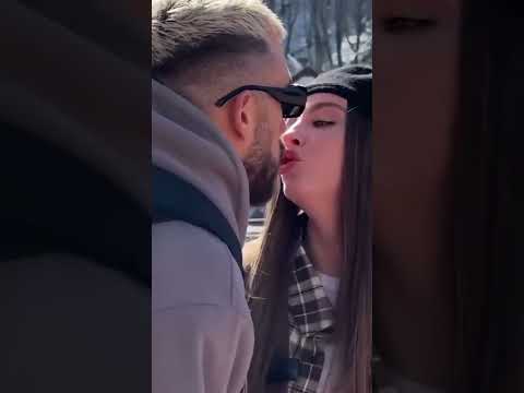 КАК ЭТО СМОТРЯТ? #chuckreview #tiktok #кино #юмор #youtubeshorts #tv