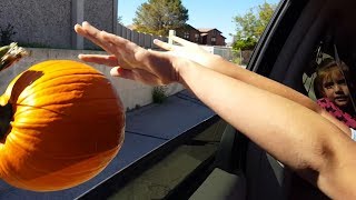 Kid Temper Tantrum Throws Sister S Pumpkin Out Car Window After Visit To Pumpkin Patch Original 
