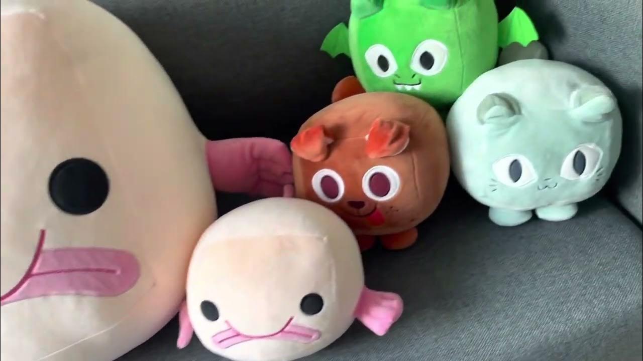 Titanic Blobfish hanging out with friends 🐟🐠🐡 Roblox Pet Simulator X YouTube