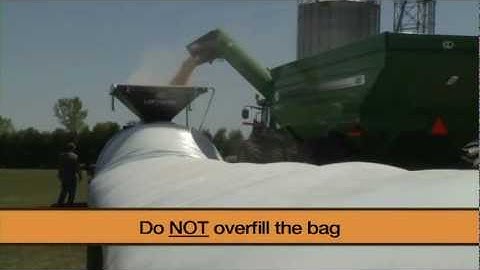 System 10 GBL 10 - Grain Bag Loader - Chapter 5 Filling the Bag.m4v