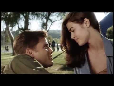 HOT Denise Richards Starship Troopers Kissing Scene