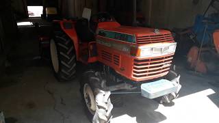 tractor kubota L1 345
