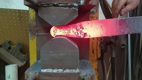 Making a Bowie Knife Part 1 : The Blade