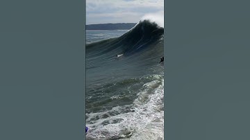 Olas Gigantes en Nazare (Portugal) #shorts #ocean