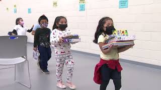 New Brunswick teacher keeps up tradition of giving gifts to all her students