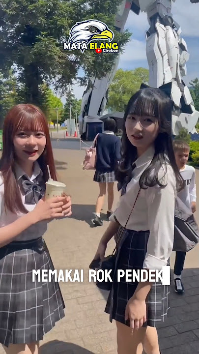 Alasan anak sekolah jepang memakai rok pendek ⁉️😱 #faktaunik #fact #shorts