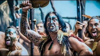سكان نيوزيلندا الأصليون يقيمون عرض رقصة الهاكا تضامنا مع ضحايا هجوم مسجد النور في نيوزيلندا