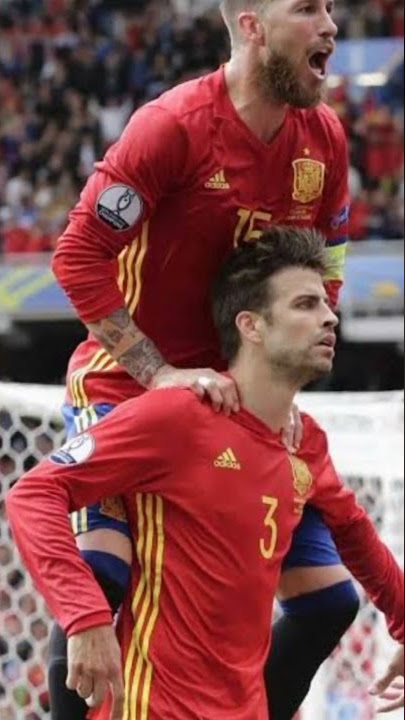 jedag jedug S. Ramos dan G. Pique  , DUO APA NI NAMANYA? 🤔