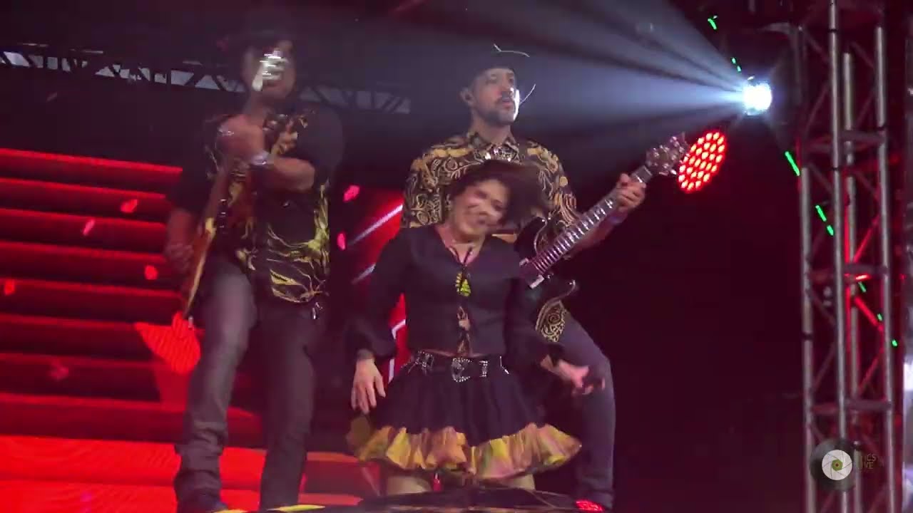 Alejandra Guzmán - Luz de luna, Reina de corazones  |  Brilla Tour ( Arena Monterrey, México )