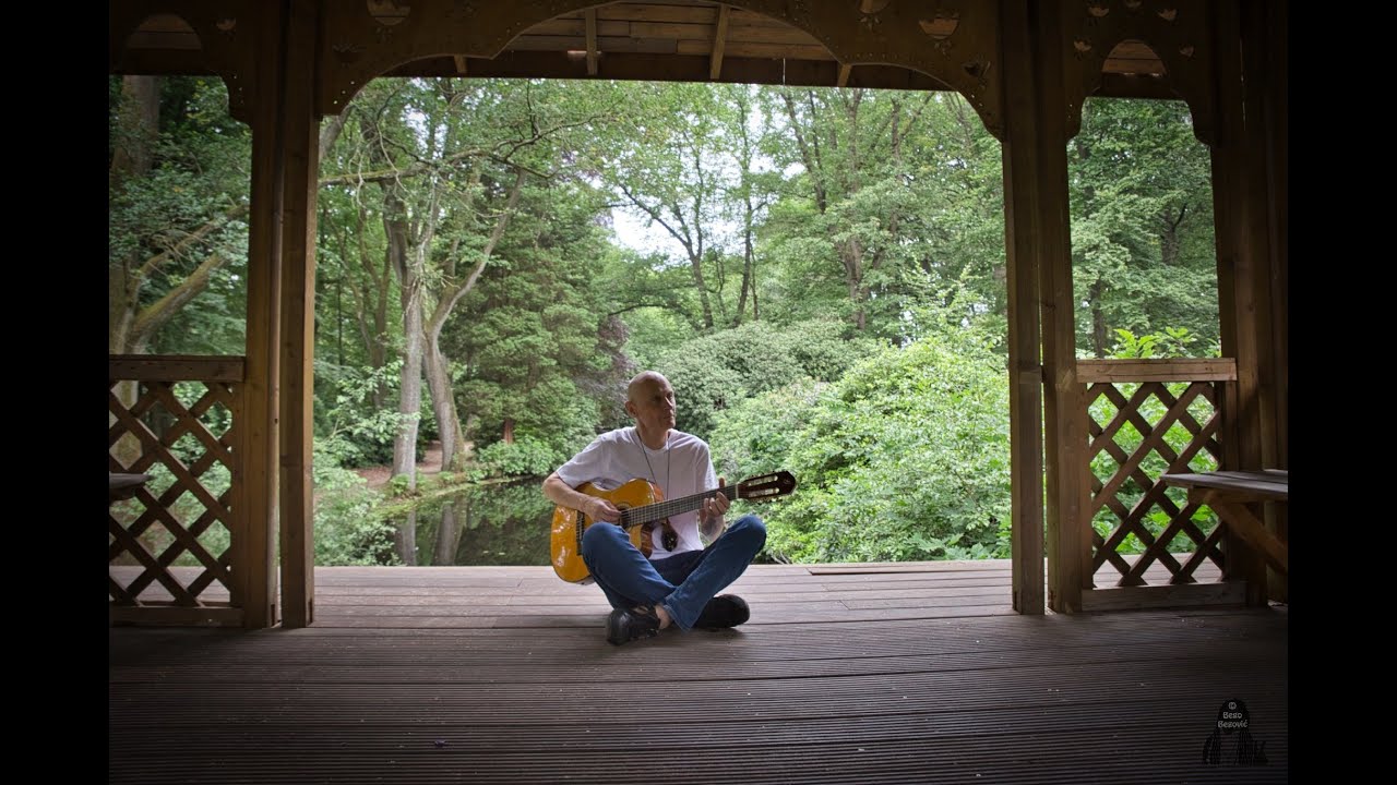 New sitarsounds for guitar - Free improvisation on sitarguitar 28th of December 2023 - John Kremer