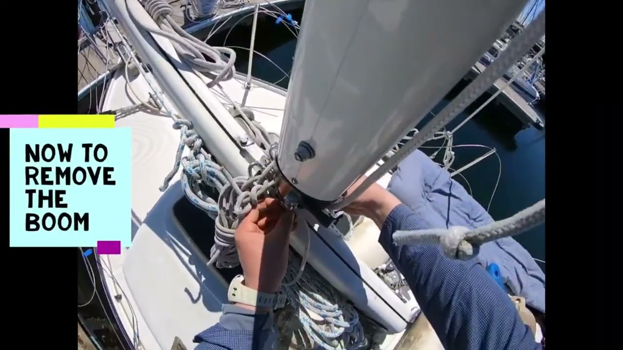 ⁣Lowering the Mast on a Small Sailboat - The Resourceful Sailor