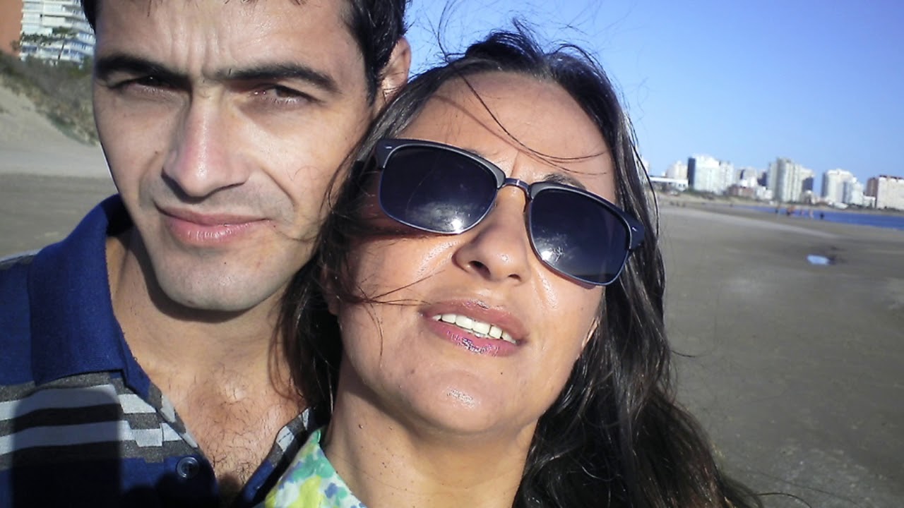 CORTO URUGUAYO DOS PALABRAS EN LA ARENA - LAVAGNA FILMS PRODUCTORA