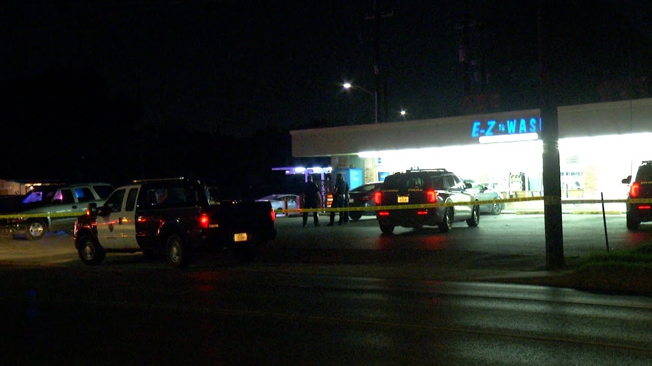 2 teens wounded in shooting outside South Side laundromat, SAPD says ...