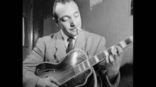 Django Reinhardt - Honeysuckle Rose chords