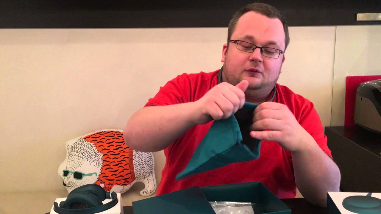 Анбоксинг наушников Sony H.ear On