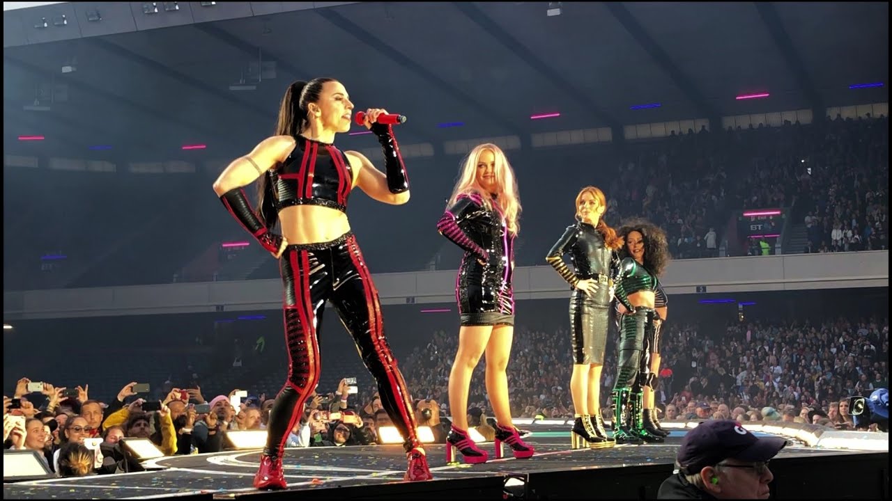 Spice World 2019 - Holler (Live in Edinburgh)