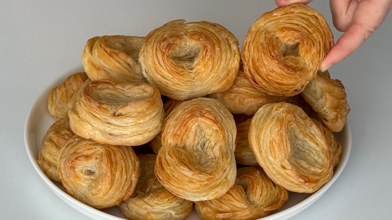 Невероятно простой рецепт: только мука, горячая вода и нож! 👆 Быстро, вкусно