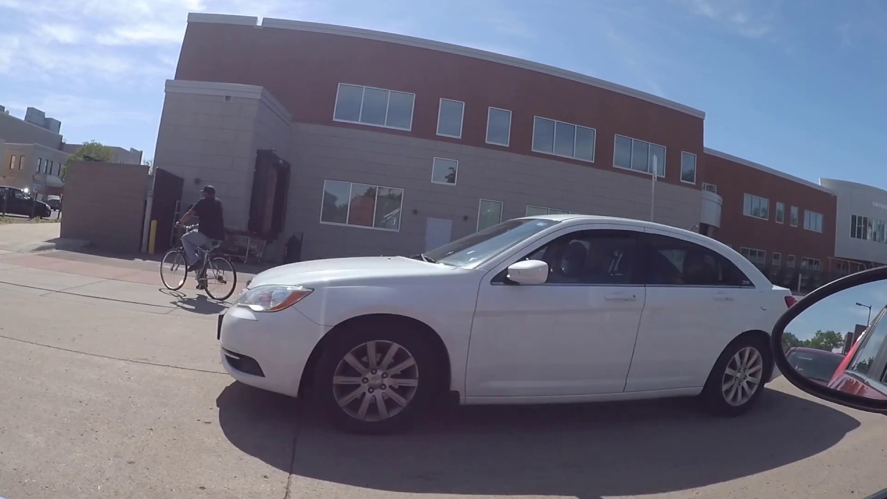 Minneapolis Drive-By Riot Aftermath on E. Lake St. 2020