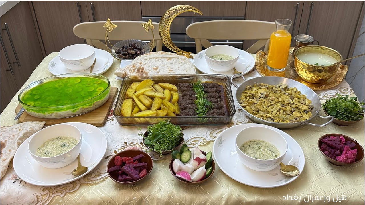 فطور ١٣ رمضان 🌙 كباب لحم رهيب مع البطاطا والحمسة دجاج تجنن و اطيب كيكة باردة #اكسبلور #طبخ 