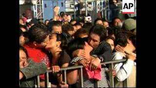 Mexico City puckered up to set a new record Saturday as nearly 40,000 people locked lips in the city