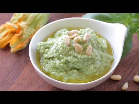 5 minutes homemade zucchini pesto recipe